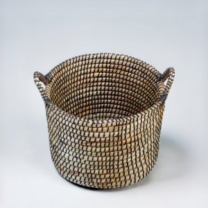Handwoven Black Seagrass Storage Basket with Handles – Decorative Woven Organizer & Home Décor